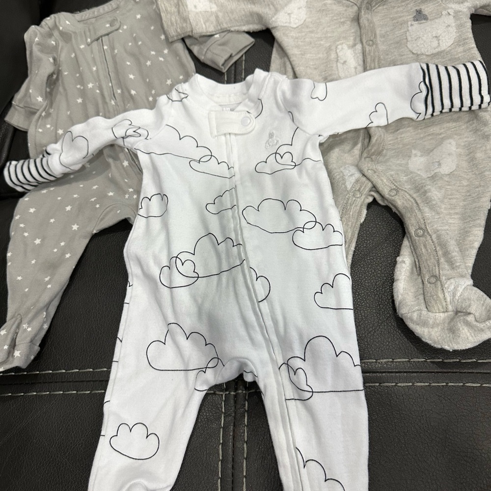 Baby Gap Newborn 3 pieces pajama set